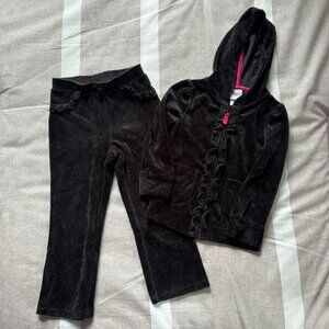 EUC Circo Black Velour Toddler Track Suit with Ruffle Detail Sz 3T